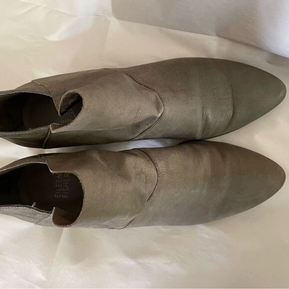 Eileen FisherMushroom Colored Suede Booties Size 8.5 - Picture 11 of 11